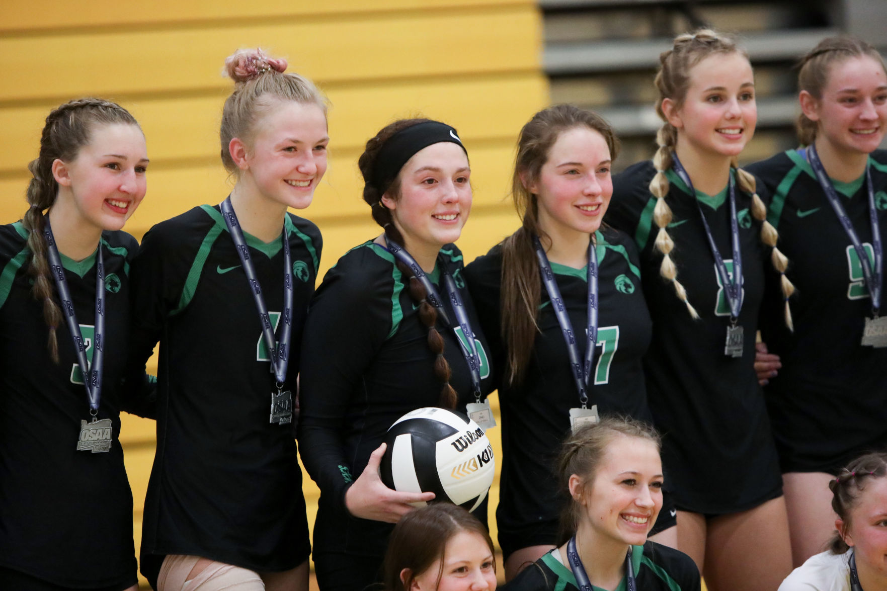 Sweet Home vs. Valley Catholic Volleyball Championship